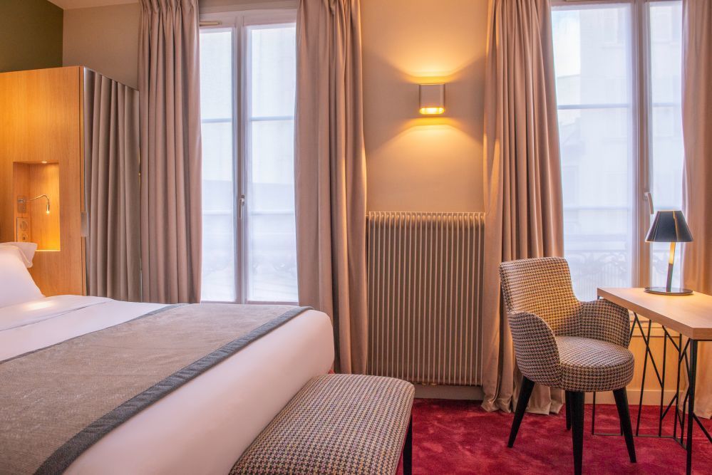 Hotel Edouard VI - Superior Zimmer mit Blick auf Montparnasse